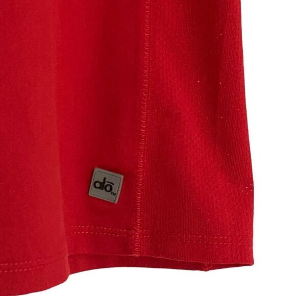 Alo Yoga Coolfit Crewneck Shirt Top 1/2 Marathon Mom Embellished Runner Size XL - Picture 5 of 10